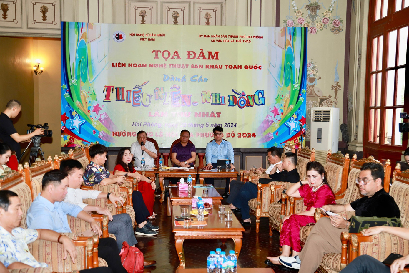 Tọa đàm về nghệ thuật sân khấu dành cho thiếu niên, nhi đồng được tổ chức tại Nhà hát thành phố Hải Phòng.