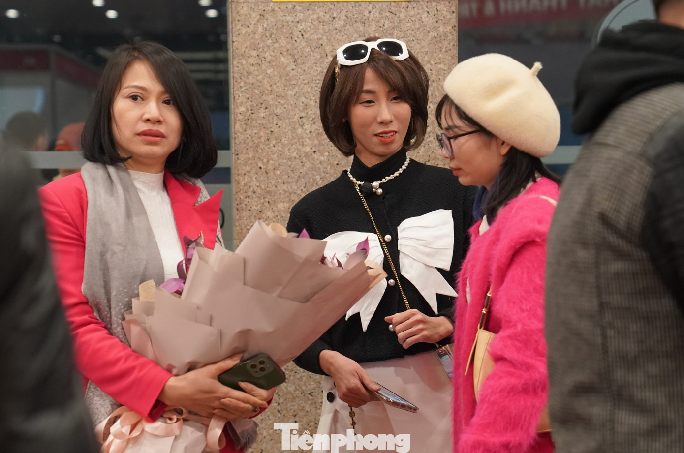 Năm 2024, BTC giữ kín thông tin khiến nhiều khán giả tò mò, kéo đến xem. Trần Hoàng Vũ (18 tuổi) háo hức chia sẻ niềm vui khi lần đầu được đi xem Táo Quân. Nghe ngóng thông tin trên mạng về dàn diễn viên mới, format chương trình mới sẽ được triển khai trong chương trình năm nay khiến Hoàng Vũ càng trông đợi đến giờ ghi hình hơn.