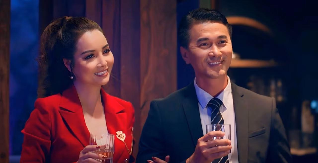 Phim Việt có thể bị đánh bại trên sân nhà vì khán giả có xu hướng chọn phim nước ngoài và bỏ qua phim Việt.