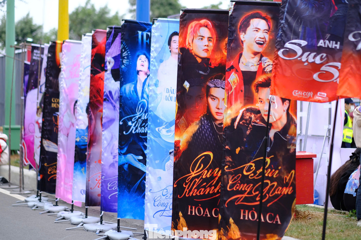 Đêm diễn thứ hai của show Anh trai vượt ngàn chông gai bắt đầu lúc 19h ngày 14/12.