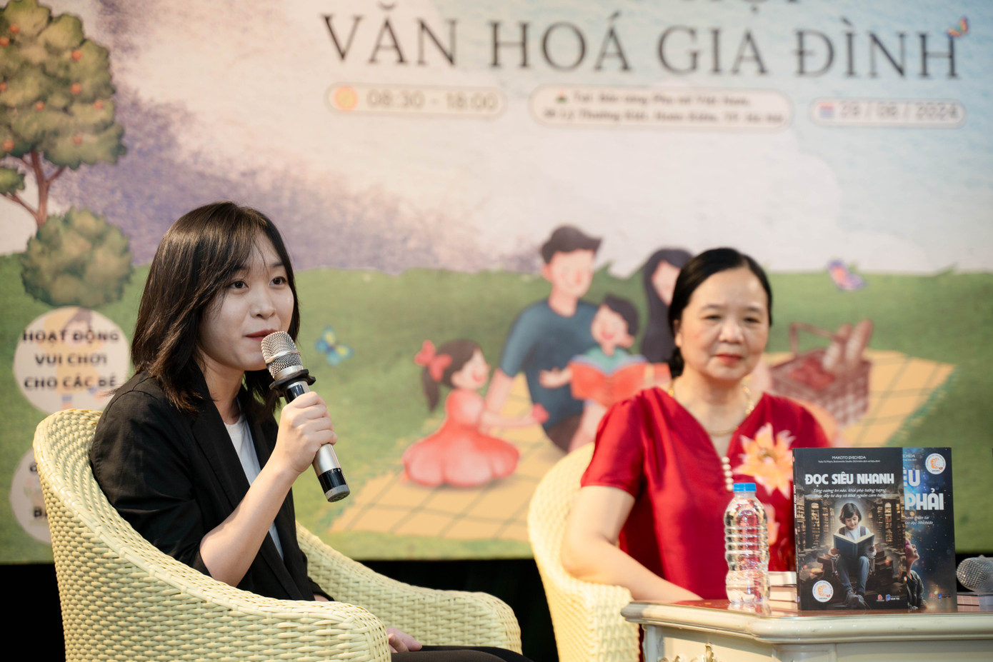 Bà Wankada (Viện Giáo dục Shichida) giới thiệu về phương pháp giáo dục tại Nhật Bản. Bà Wankada (Viện Giáo dục Shichida) giới thiệu về phương pháp giáo dục tại Nhật Bản.