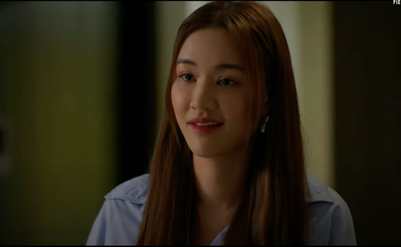 Lan (Maya) đã phát hiện ra bí mật của vợ chồng em trai chỉ sau vài ngày ở chung.