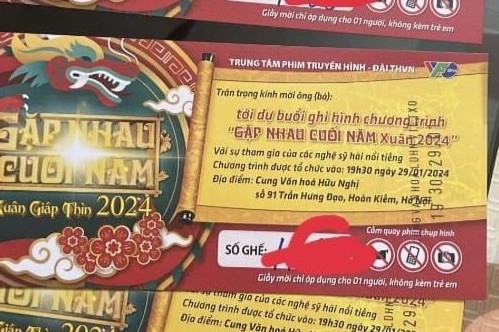 Mỗi ngày ghi hình tương ứng với một màu vé khác nhau. Mỗi ngày ghi hình tương ứng với một màu vé khác nhau.