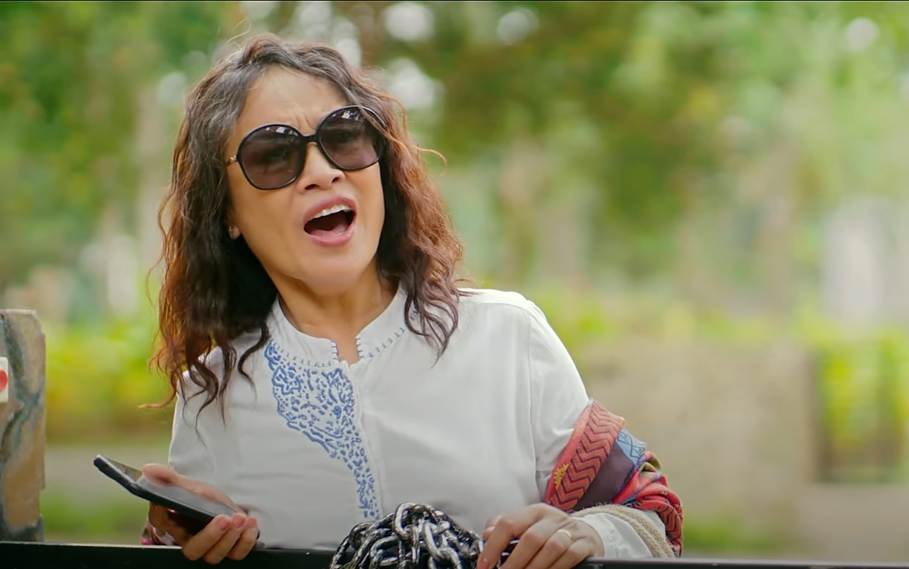 Nhiều khán giả lo lắng, nhân vật bà Giang (Tú Oanh) phần nào đẩy cuộc sống hôn nhân của con trai đến bờ vực tan vỡ.