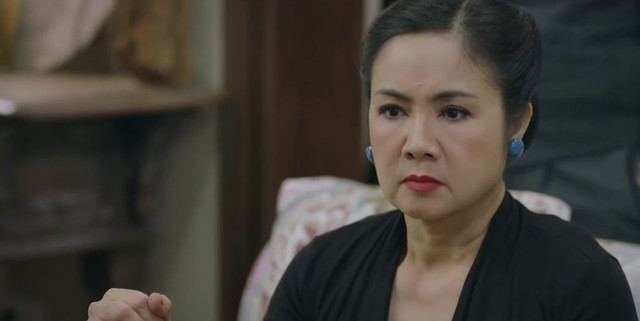 Biểu cảm thường thấy ở bà Hạ Lan luôn là tức giận, bực bội. Biểu cảm thường thấy ở bà Hạ Lan luôn là tức giận, bực bội.