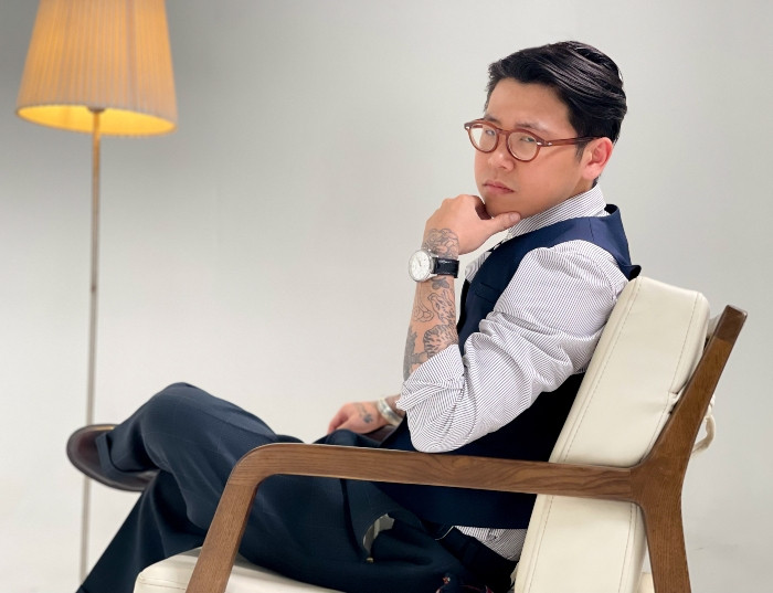 Nghệ nhân Bùi Văn Tự, nghệ sĩ Nguyễn Quốc Hoàng Anh (trái sang) được đề cử tại hạng mục Gương mặt trẻ ấn tượng lĩnh vực của Giải thưởng VTV Awards - Ấn tượng VTV 2024. Nghệ nhân Bùi Văn Tự, nghệ sĩ Nguyễn Quốc Hoàng Anh (trái sang) được đề cử tại hạng mục Gương mặt trẻ ấn tượng lĩnh vực của Giải thưởng VTV Awards - Ấn tượng VTV 2024.