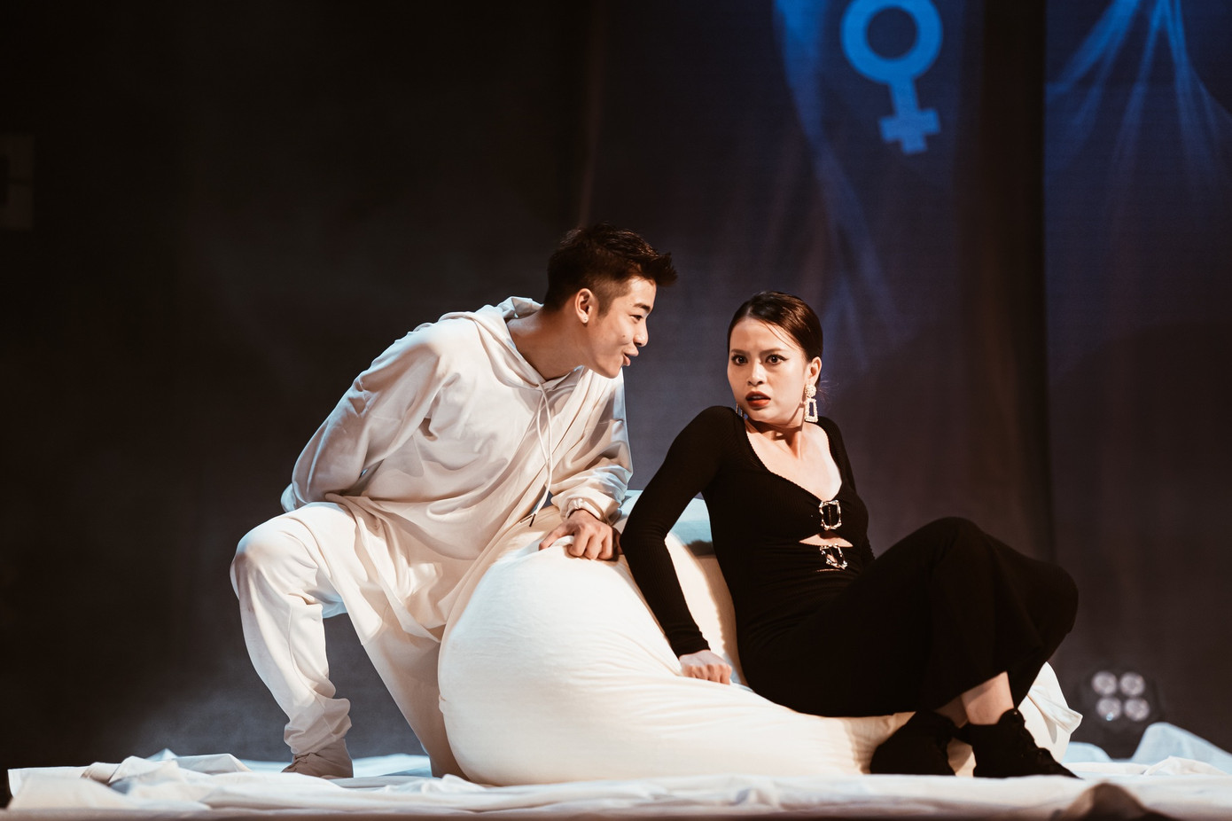 Chính sách đầu tư cho văn hóa ở Việt Nam còn chưa rõ ràng. Chính sách đầu tư cho văn hóa ở Việt Nam còn chưa rõ ràng.