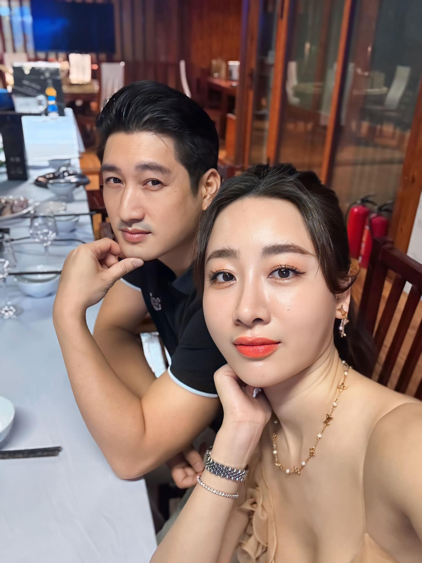 Thùy Anh không ngần ngại chia sẻ những hình ảnh hạnh phúc bên NSƯT Ngọc Quỳnh.