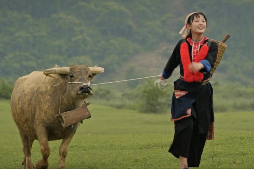 Phim Việt giờ vàng làm sai lệch trang phục dân tộc ảnh 4 Phim Việt giờ vàng làm sai lệch trang phục dân tộc ảnh 4