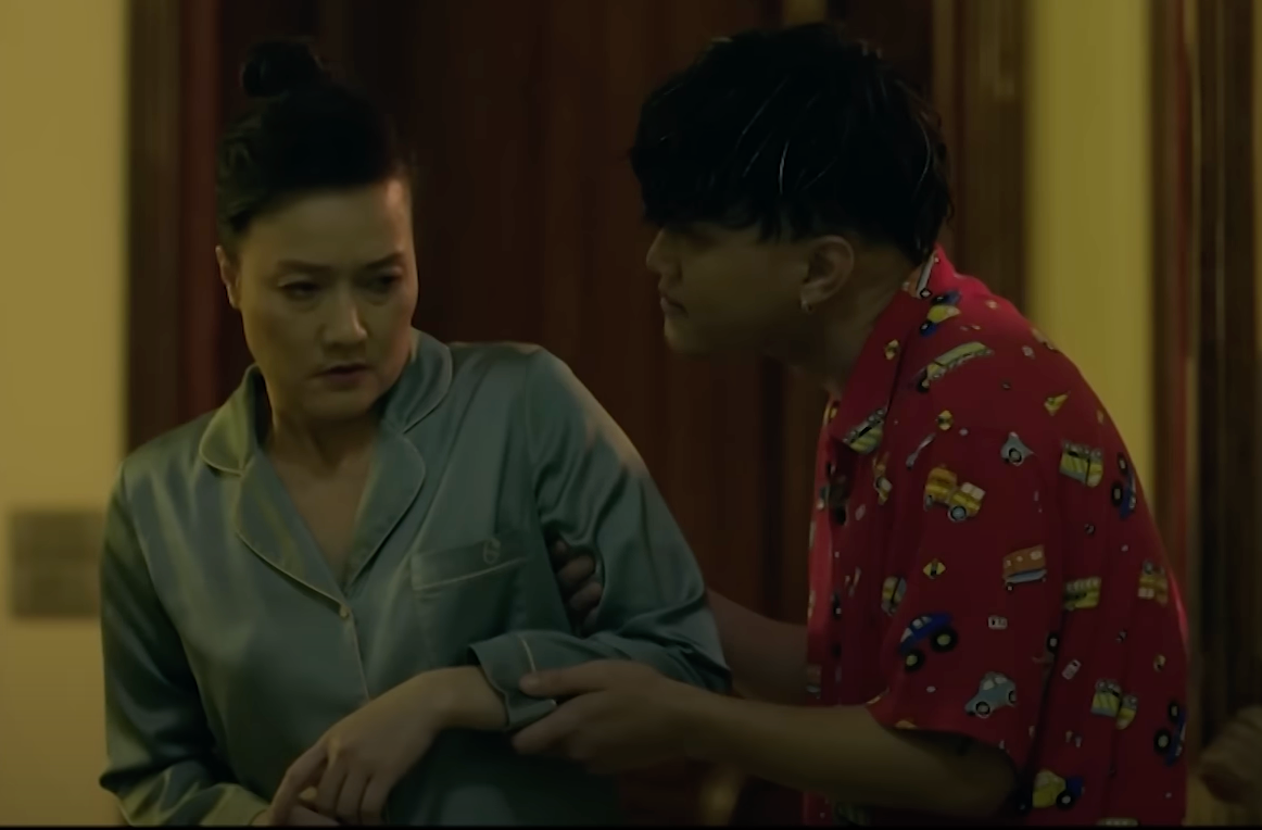 Với vai bà Thư, diễn viên Vân Dung đã mường tượng ra sự phản ứng của khán giả. Với vai bà Thư, diễn viên Vân Dung đã mường tượng ra sự phản ứng của khán giả.