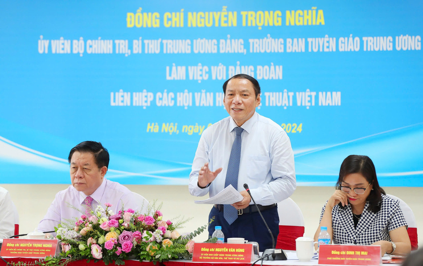 Bộ trưởng Bộ VHTTDL Nguyễn Văn Hùng cho Bộ VHTTDL đã nhận diện vấn đề và tham mưu, sửa đổi, đề xuất những giải pháp linh hoạt. Ảnh: Trần Huấn.