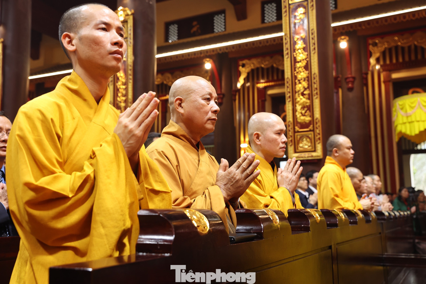 Danh sơn Yên Tử gắn liền với tên tuổi và sự nghiệp vĩ đại của nhà chính trị lỗi lạc, nhà văn hóa lớn Trần Nhân Tông - vị vua đã lãnh đạo quân và dân Đại Việt hai lần đánh thắng giặc Nguyên - Mông xâm lược.