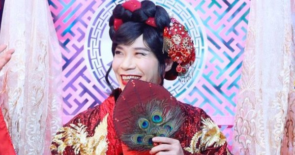 NSND Công Lý xuất hiện trong Táo quân 2023 khiến khán giả vỡ òa. NSND Công Lý xuất hiện trong Táo quân 2023 khiến khán giả vỡ òa.