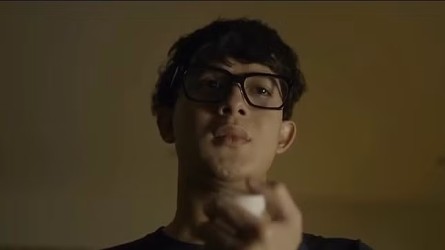 Minh tự tử vì sức ép quá lớn của bà Hoài.