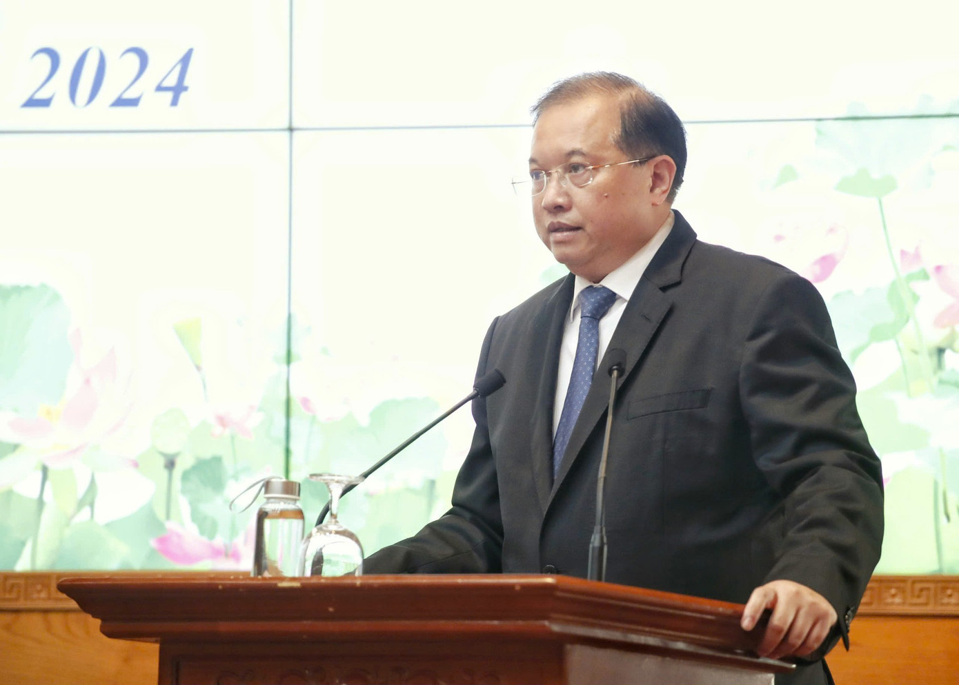 Thứ trưởng Tạ Quang Đông khẳng định việc điều động và chuyển đổi vị trí công tác là việc làm bình thường, thường xuyên. Thứ trưởng Tạ Quang Đông khẳng định việc điều động và chuyển đổi vị trí công tác là việc làm bình thường, thường xuyên.