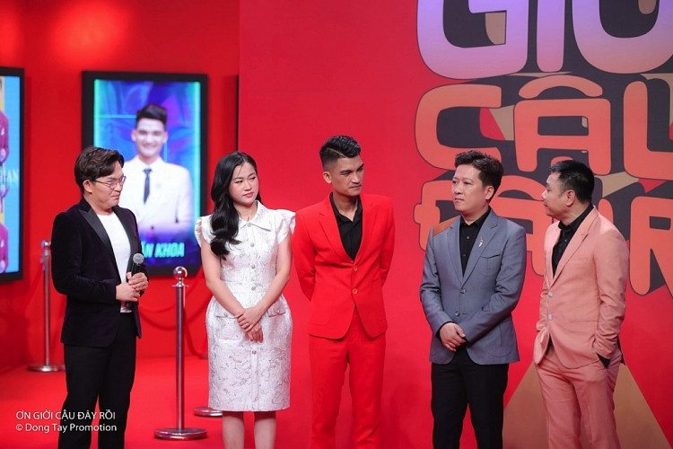 Game show hài thoái trào, nhiều chương trình phải dừng phát sóng. Game show hài thoái trào, nhiều chương trình phải dừng phát sóng.