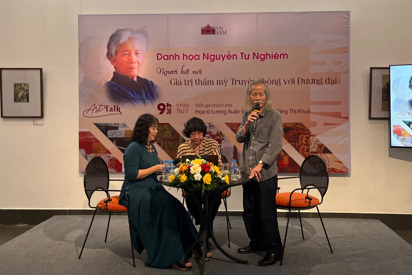 Họa sĩ Lương Xuân Đoàn cho rằng nghệ thuật của danh họa Nguyễn Tư Nghiêm nguyên vẹn hồn cốt của di sản văn hóa truyền thống Việt Nam.