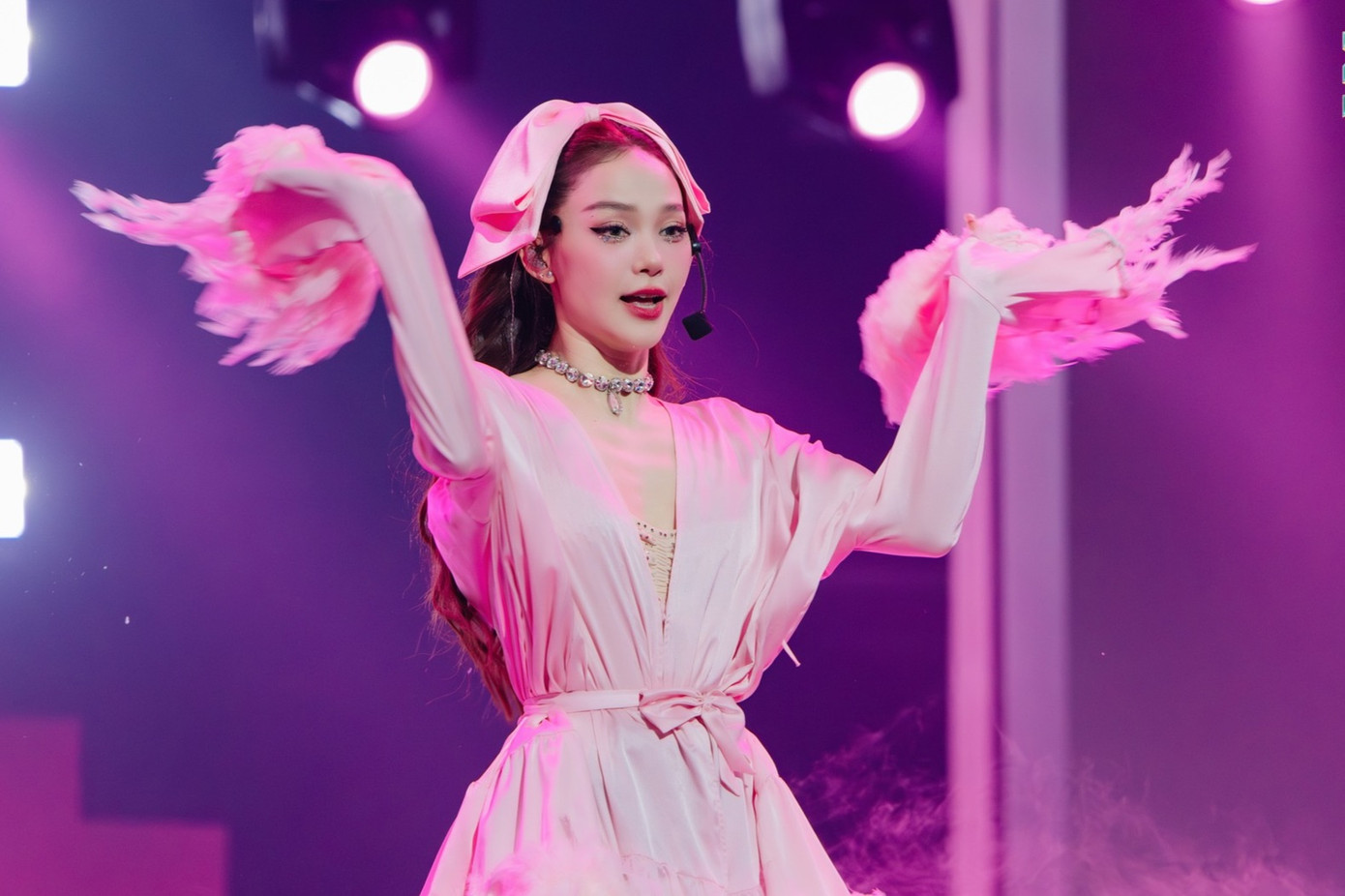 Những tiết mục trong công diễn 1 của Chị đẹp đạp gió gây ấn tượng lớn với khán giả. Những tiết mục trong công diễn 1 của Chị đẹp đạp gió gây ấn tượng lớn với khán giả.