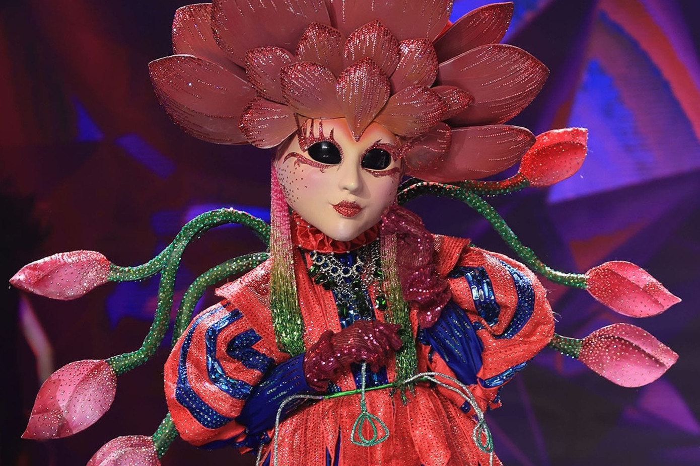 Game show cần có sự thay đổi qua các mùa để khán giả không cảm thấy nhàm chán. Game show cần có sự thay đổi qua các mùa để khán giả không cảm thấy nhàm chán.