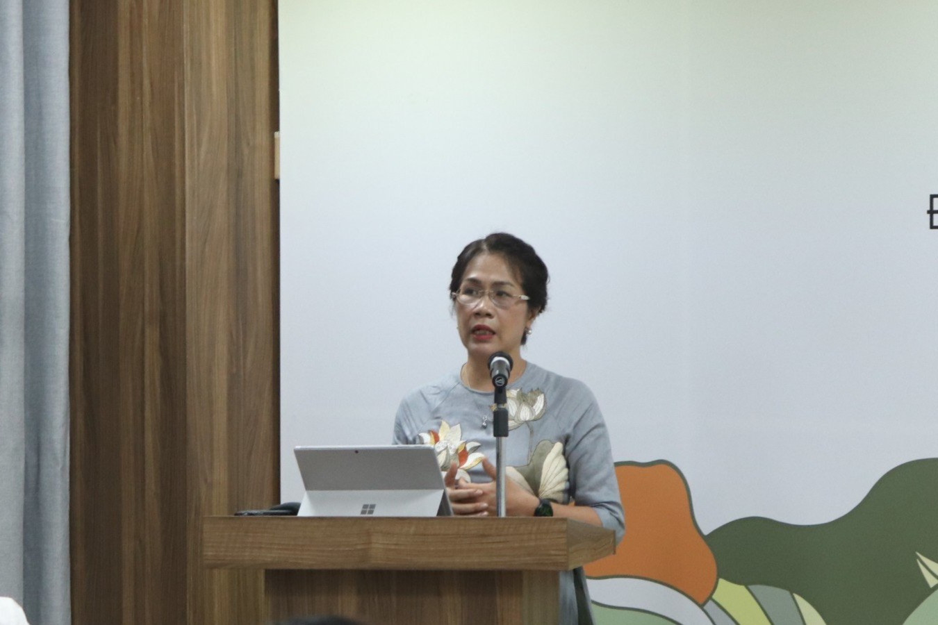 PGS. TS Nguyễn Thị Thu Phương - Viện trưởng Viện Văn hóa Nghệ thuật quốc gia Việt Nam - phát biểu tại hội thảo. Ảnh: Thu Vân. PGS. TS Nguyễn Thị Thu Phương - Viện trưởng Viện Văn hóa Nghệ thuật quốc gia Việt Nam - phát biểu tại hội thảo. Ảnh: Thu Vân.