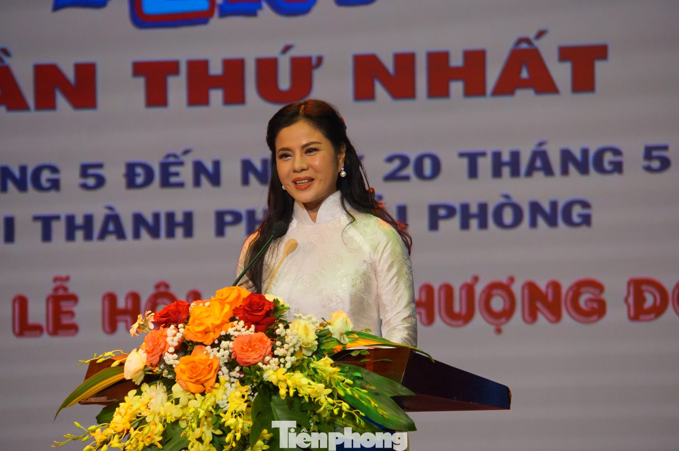 Bà Trần Thị Hoàng Mai - Giám đốc Sở Văn hóa và Thể thao Hải Phòng - nhấn mạnh liên hoan hướng đến mục tiêu phát biểu tại lễ khai mạc.