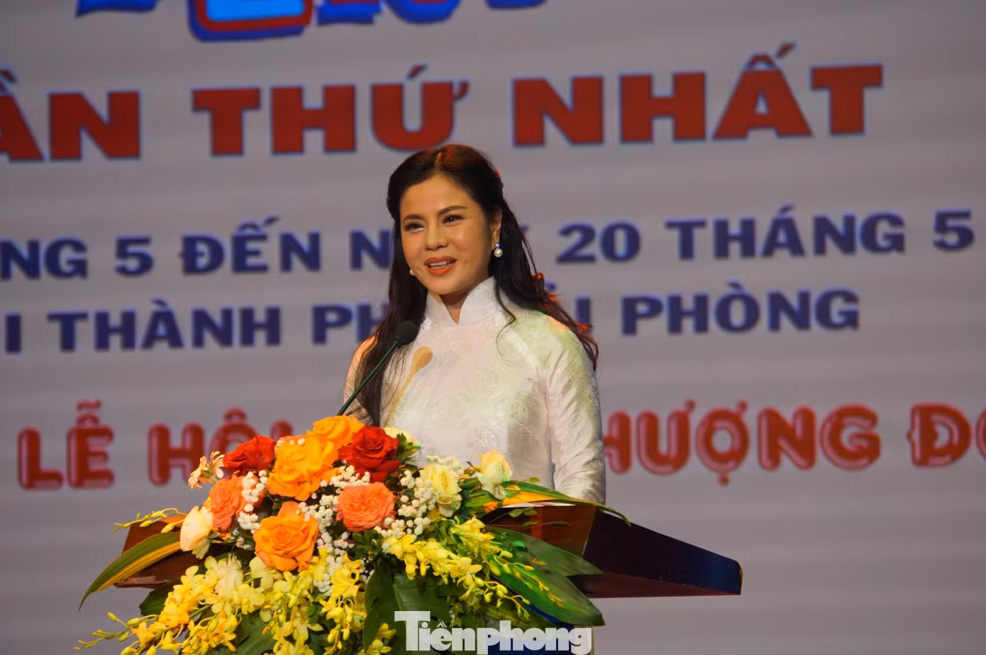 Bà Trần Thị Hoàng Mai - Giám đốc Sở Văn hóa và Thể thao Hải Phòng - nhấn mạnh liên hoan hướng đến mục tiêu phát biểu tại lễ khai mạc.