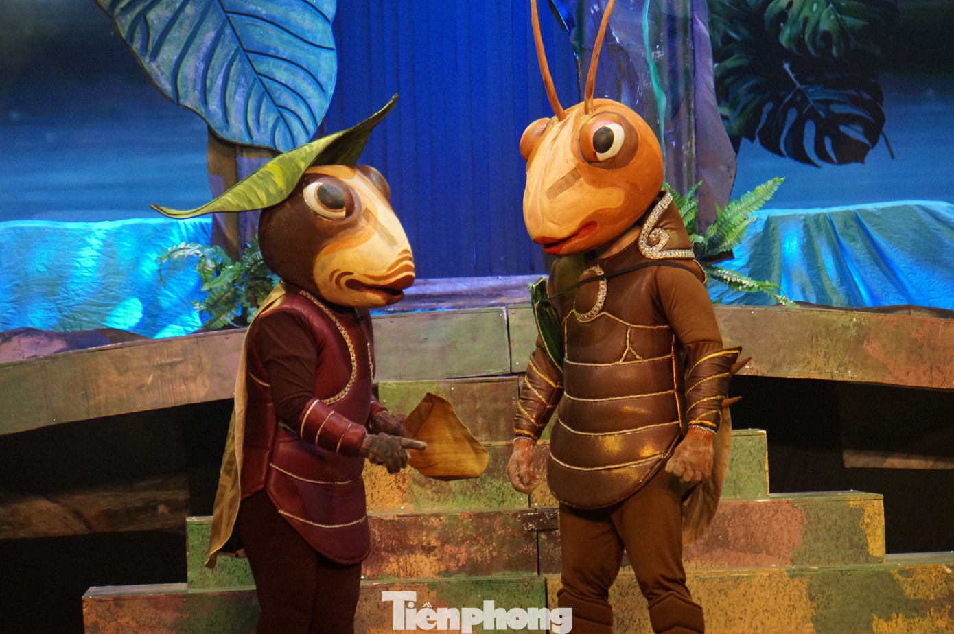 4 vở diễn được trao huy chương Vàng tại lễ bế mạc Liên hoan Nghệ thuật sân khấu toàn quốc dành cho thiếu niên, nhi đồng lần thứ nhất.