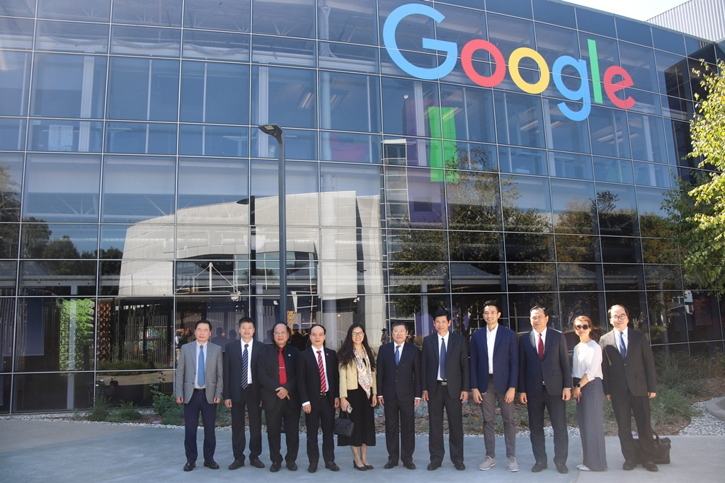 Đoàn công tác của Bộ VHTTDL có buổi làm việc với đại diện Google tại trụ sở Hoa Kỳ.
