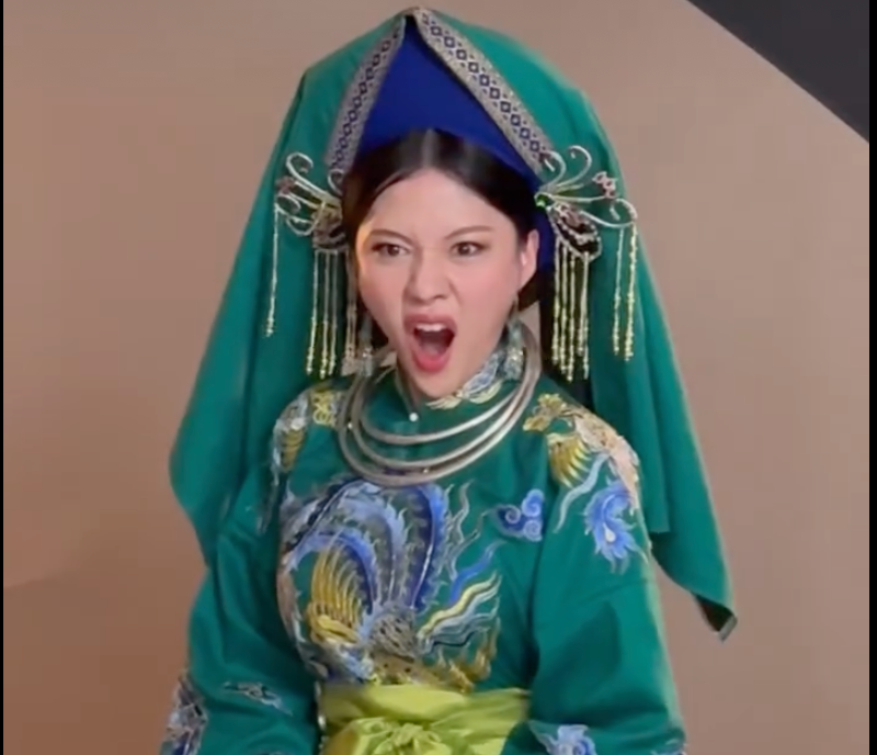 Tạo hình của Uyển Ân gợi nhớ đến hình ảnh Đức Chầu Đệ Nhị trong tín ngưỡng thờ Mẫu. Tạo hình của Uyển Ân gợi nhớ đến hình ảnh Đức Chầu Đệ Nhị trong tín ngưỡng thờ Mẫu.