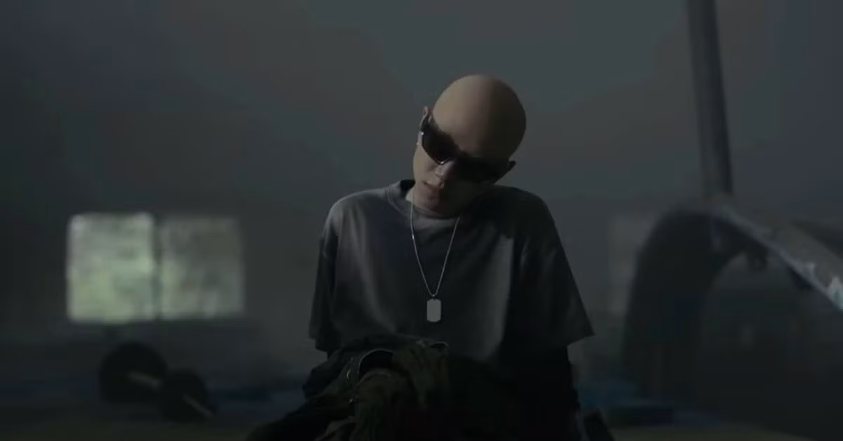 Double2T - quán quân Rap Việt mùa 3 cố gắng thay đổi hình tượng sau chương trình nhưng không thành công.