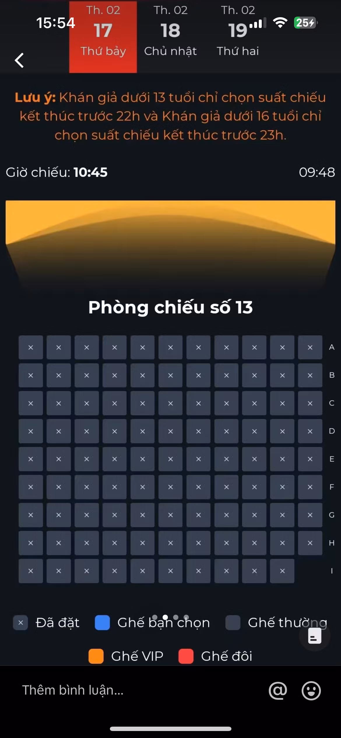 Nhiều suất chiếu của Đào, phở và piano kín chỗ, khán giả rất khó khăn để giành được vé xem phim này. Nhiều suất chiếu của Đào, phở và piano kín chỗ, khán giả rất khó khăn để giành được vé xem phim này.