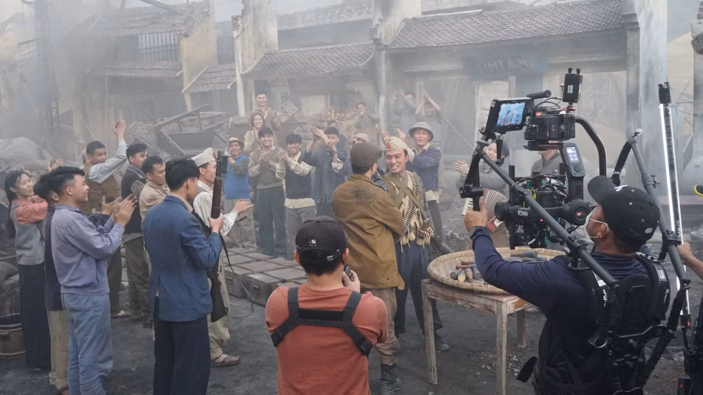 Đào, phở và piano trở thành hiện tượng hiếm khi là phim do nhà nước đặt hàng lại được săn đón ở các phòng vé.