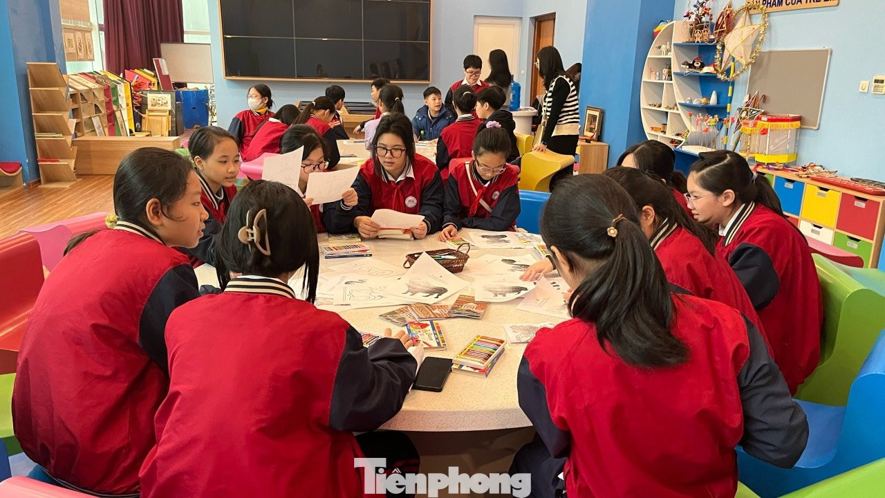 Ngoài ra, chương trình năm nay có các hoạt động như tìm hiểu di sản thông qua việc tô vẽ các bức tranh. Ngoài ra, chương trình năm nay có các hoạt động như tìm hiểu di sản thông qua việc tô vẽ các bức tranh.