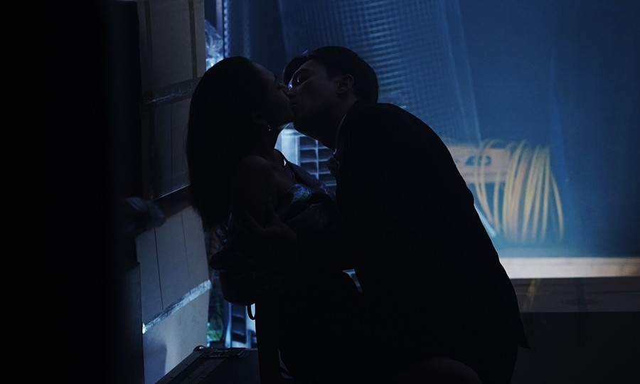 Thực hành 'yêu' trong bóng tối cũng mang lại không ít lợi ích cho người trong cuộc.