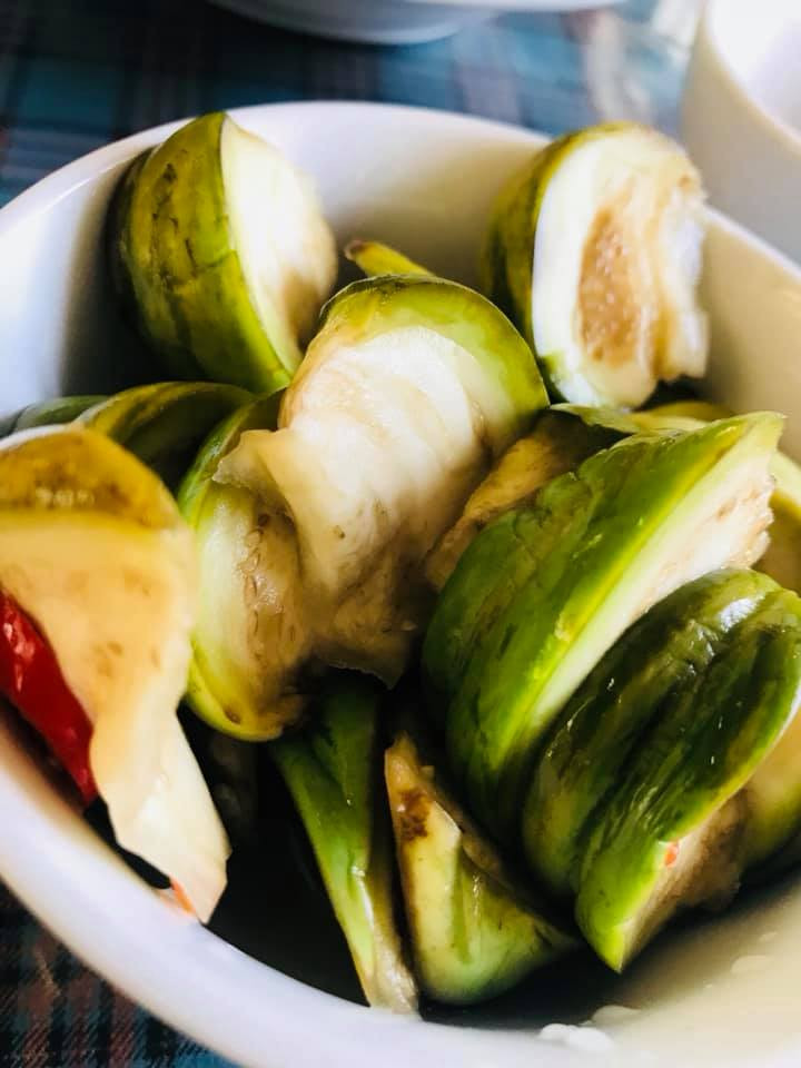 Nên hạn chế ăn rau củ muối xổi.