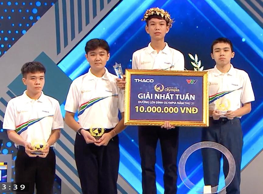 Lê Thanh Quý Hải giành vòng nguyệt quế, tiến vào vòng thi tháng Lê Thanh Quý Hải giành vòng nguyệt quế, tiến vào vòng thi tháng