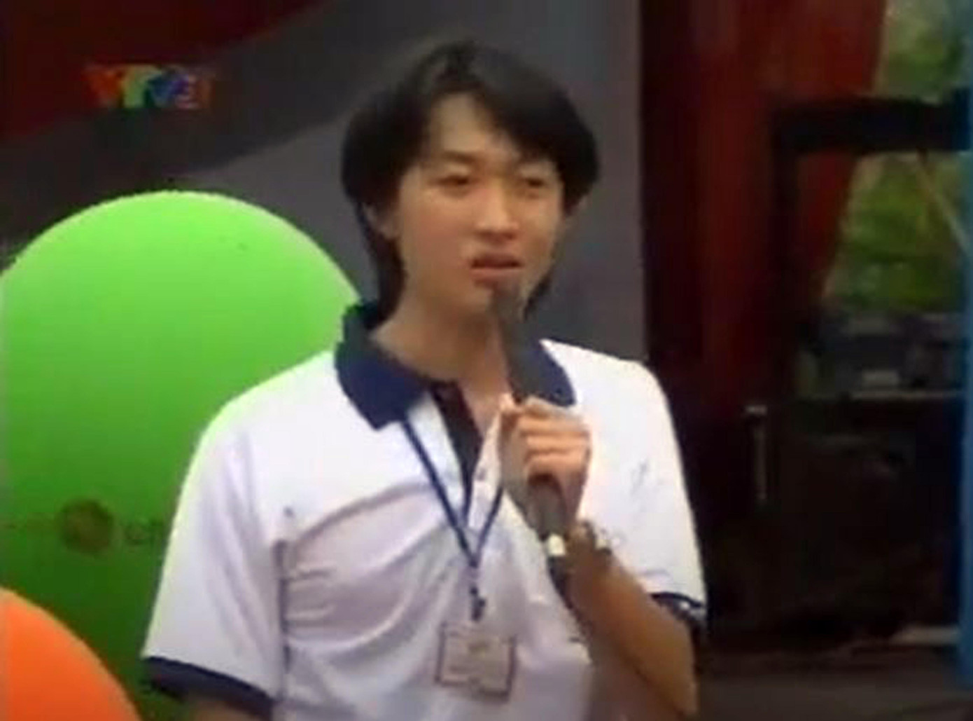 Anh Quý tham gia Gala 5 năm Đường lên đỉnh Olympia và chia sẻ niềm đam mê với công nghệ. Anh Quý tham gia Gala 5 năm Đường lên đỉnh Olympia và chia sẻ niềm đam mê với công nghệ.