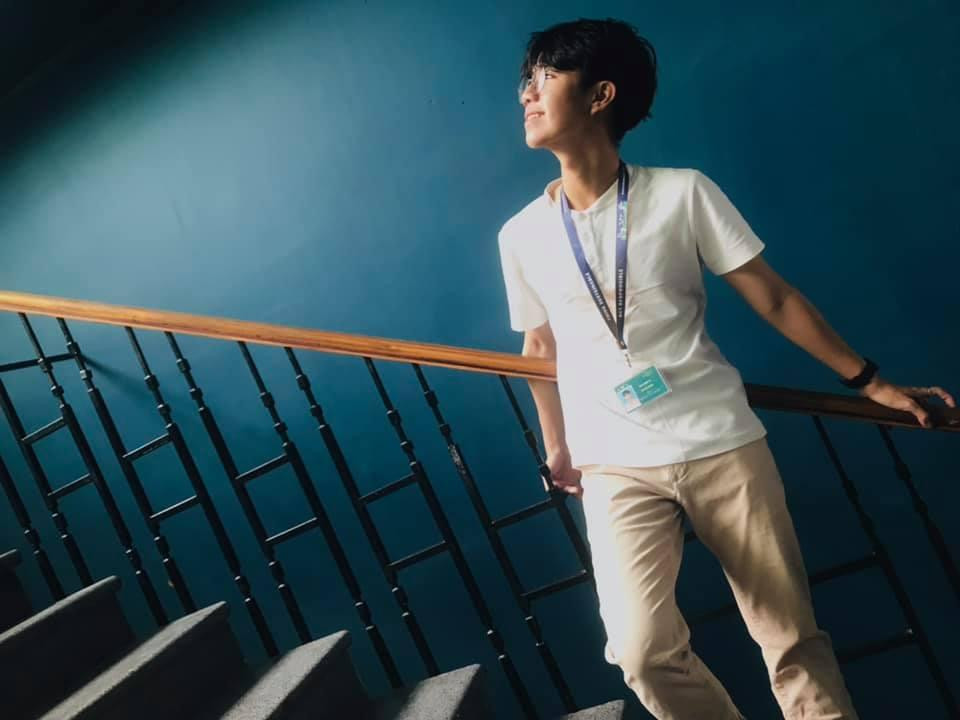 Võ Lập Phúc đã có bài làm 10 trang với đoạn thơ "Sóng" của thi sĩ Xuân Quỳnh. Ảnh: FBNV Võ Lập Phúc đã có bài làm 10 trang với đoạn thơ "Sóng" của thi sĩ Xuân Quỳnh. Ảnh: FBNV