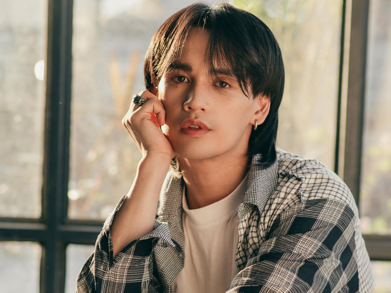 Ca sĩ Nguyễn Trần Trung Quân sẽ mang đến những ca khúc hit của anh, nhưng sẽ là những bản phối chưa từng được thể hiện. Ca sĩ Nguyễn Trần Trung Quân sẽ mang đến những ca khúc hit của anh, nhưng sẽ là những bản phối chưa từng được thể hiện.