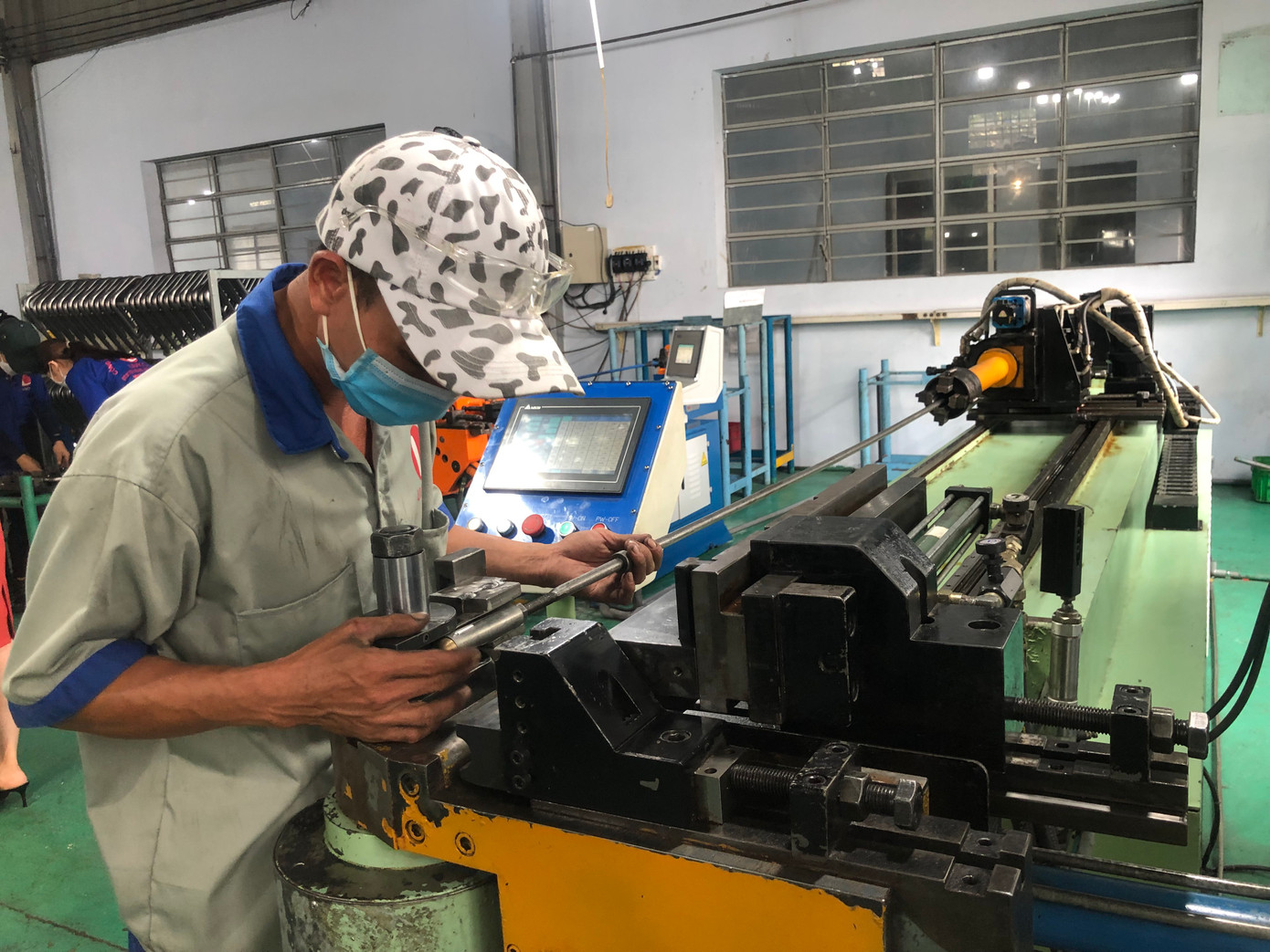 Để chuyển dịch sang sản xuất thông minh, đòi hỏi doanh nghiệp phải đầu tư lớn về tài chính, về quyết tâm và cả về con người