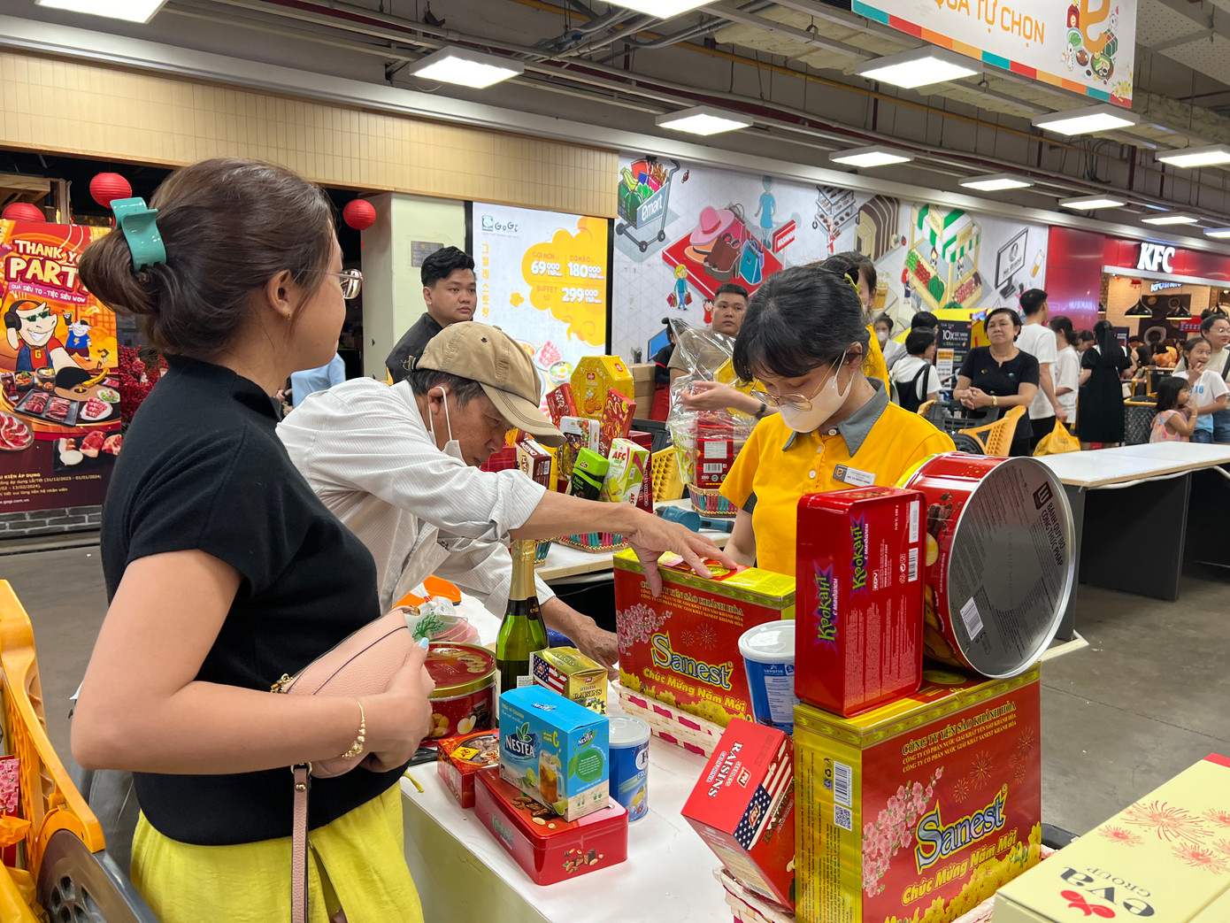 Hàng hoá của các doanh nghiệp Việt ngày càng được người tiêu dùng tin tưởng lựa chọn