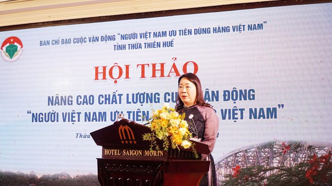 Chủ tịch Ủy ban MTTQ Việt Nam tỉnh Nguyễn Thị Ái Vân phát biểu tại Hội thảo