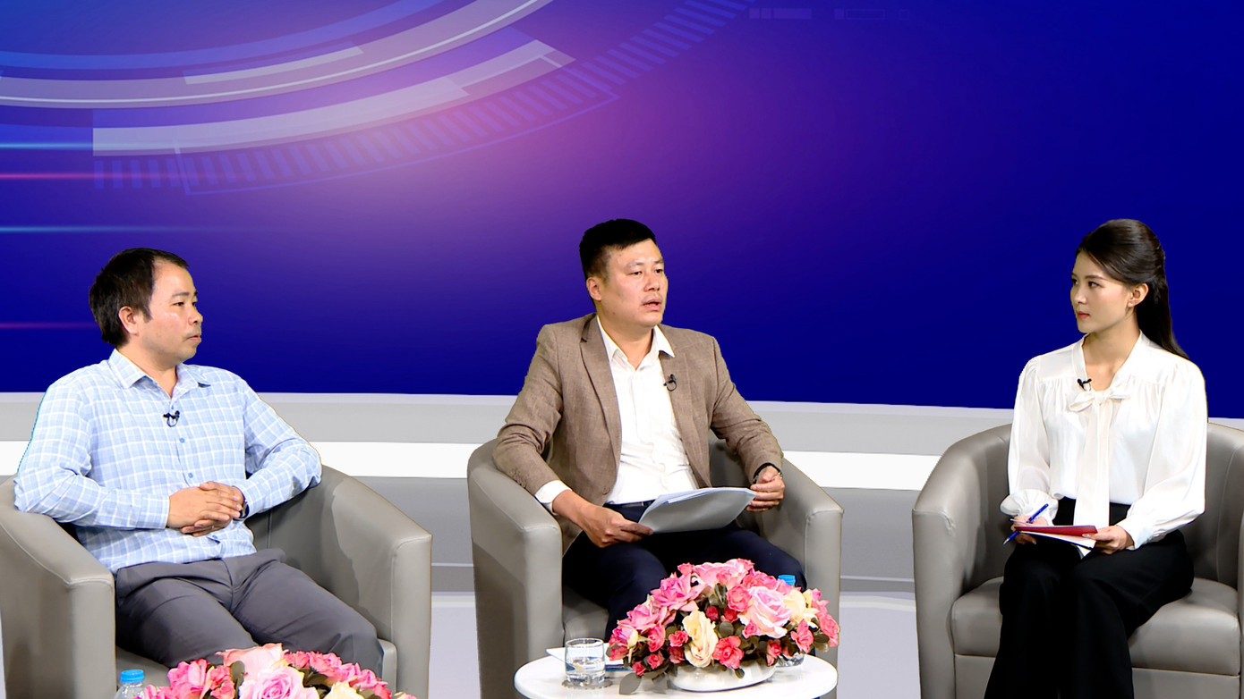 Các đại biểu tham gia tọa đàm