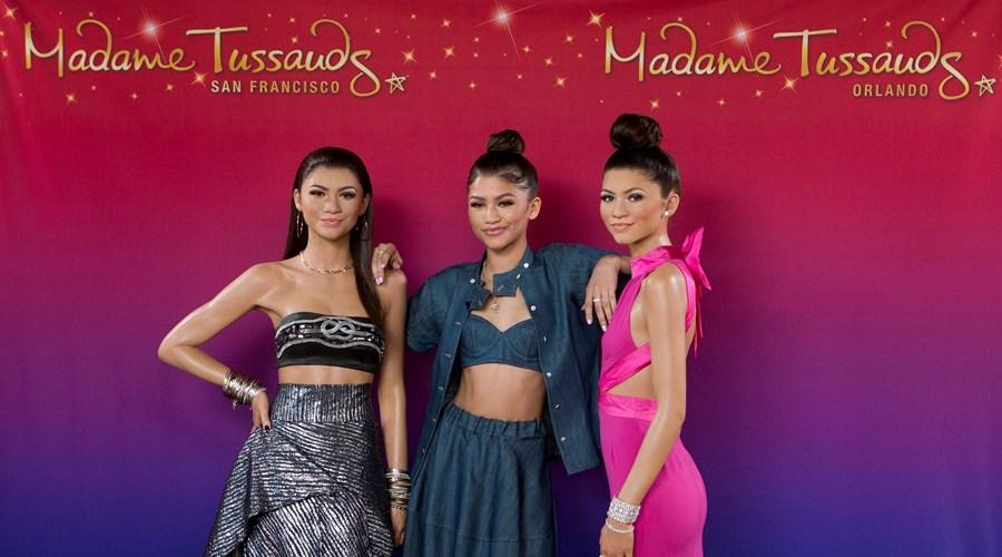 Zendaya hội ngộ cùng "hội chị em" phiên bản 2.0 của mình tại bảo tàng Madame Tussauds San Fancisco.