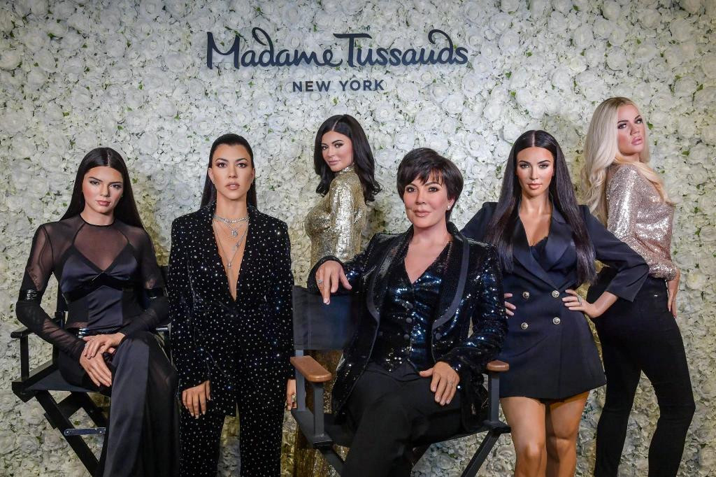 Đại gia đình thị phi Kardashian - Jenner cũng có những bức tượng sáp của chính mình tại bảo tàng Madame Tussauds New York.