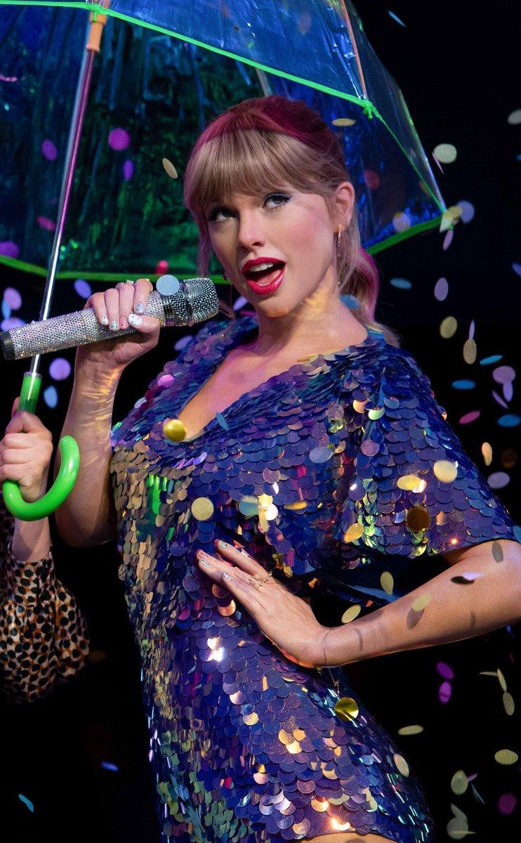 Bức tượng sáp mới nhất của Taylor được ra mắt vào năm 2019 tại bảo tàng Madame Tussauds London nhân dịp sinh nhật lần thứ 30 của nữ ca sĩ tài năng. Công chúng được một phen "mắt chữ A mồm chữ O" và mong chờ khoảnh khắc bức tượng chớp mắt vì nghĩ rằng đó là Taylor thật.