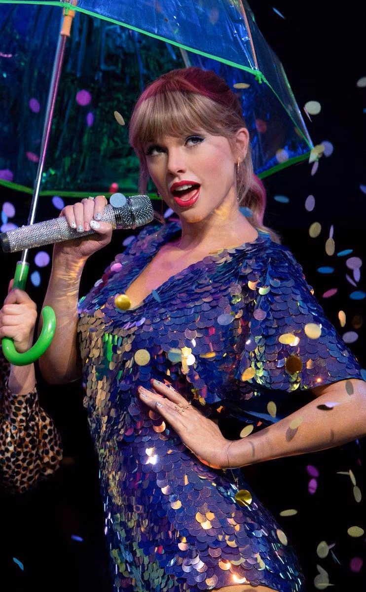 Bức tượng sáp mới nhất của Taylor được ra mắt vào năm 2019 tại bảo tàng Madame Tussauds London nhân dịp sinh nhật lần thứ 30 của nữ ca sĩ tài năng. Công chúng được một phen "mắt chữ A mồm chữ O" và mong chờ khoảnh khắc bức tượng chớp mắt vì nghĩ rằng đó là Taylor thật.