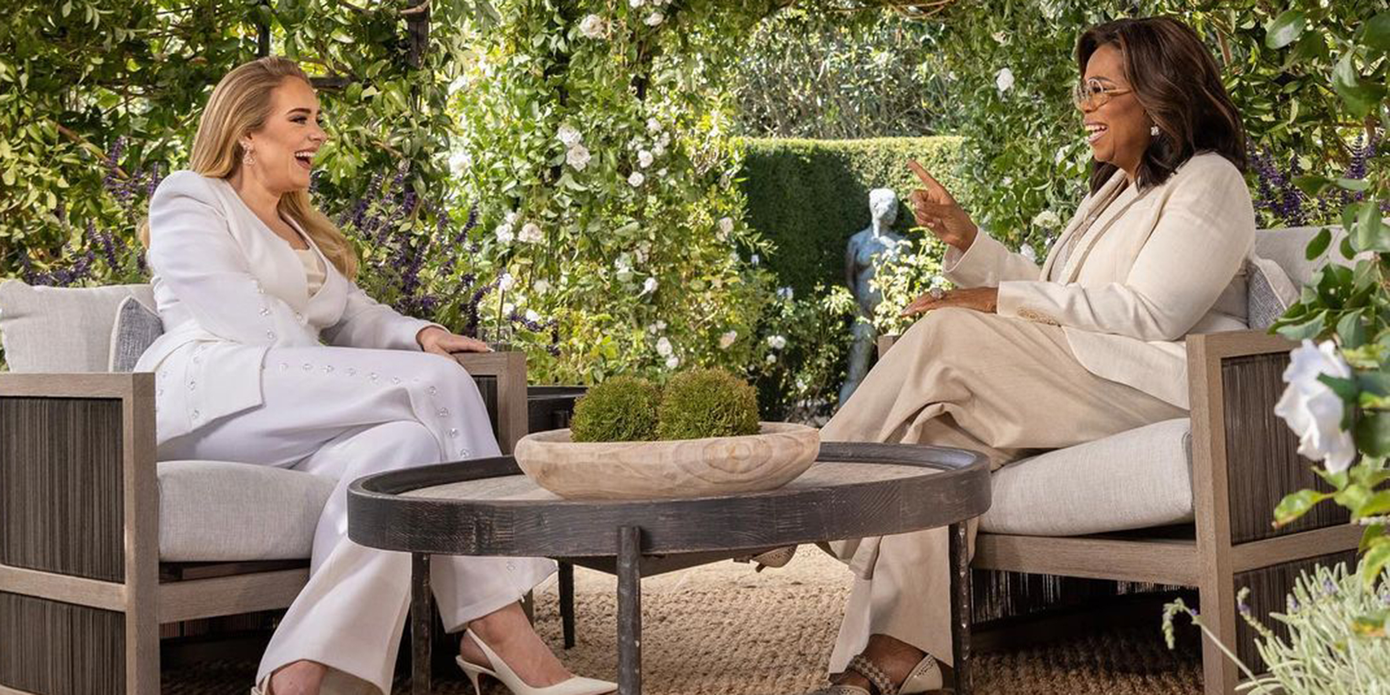 Adele và Oprah Winfrey trò chuyện tại concert Adele: One Night Only vào năm 2021. Adele và Oprah Winfrey trò chuyện tại concert Adele: One Night Only vào năm 2021.