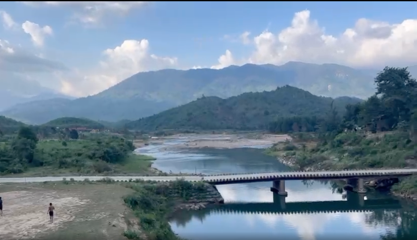 Chủ đầu tư bị khiếu nại vì loại doanh nghiệp khỏi dự án cầu Sông Trang một cách bất minh. Ảnh L.H. Chủ đầu tư bị khiếu nại vì loại doanh nghiệp khỏi dự án cầu Sông Trang một cách bất minh. Ảnh L.H.