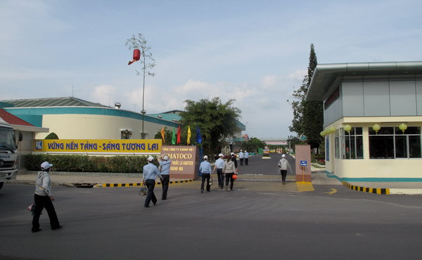 Người dân kiến nghị di dời Nhà máy thuốc lá Khatoco vì gây ô nhiễm môi trường. Ảnh Khatoco.